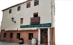 Hostal El Arco