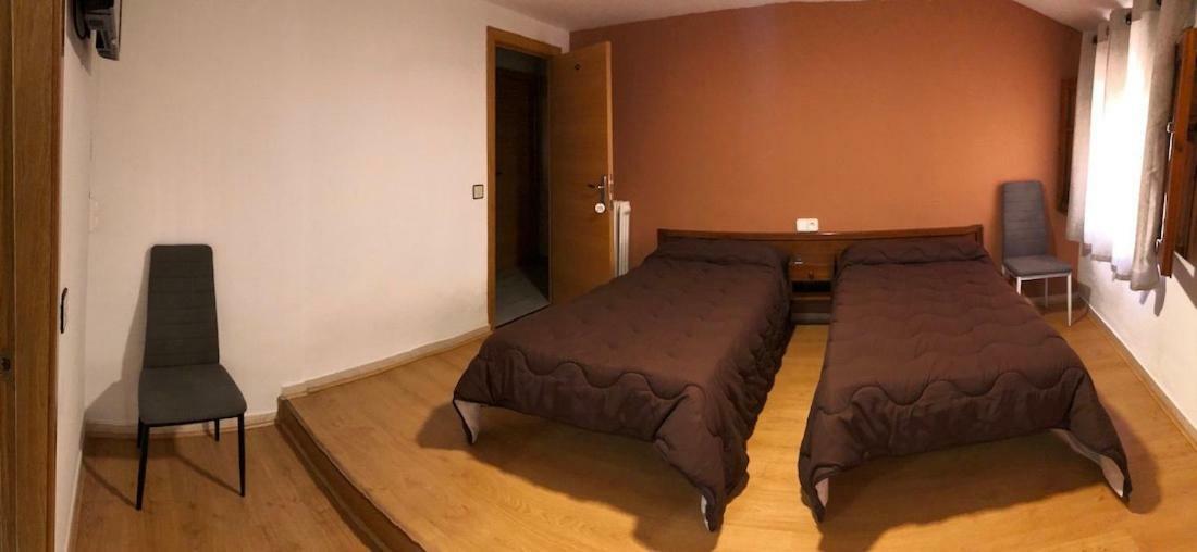 Hostal El Arco Almazán Exterior foto